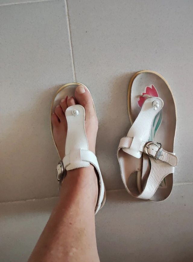 Sandalias piel blancas mujer