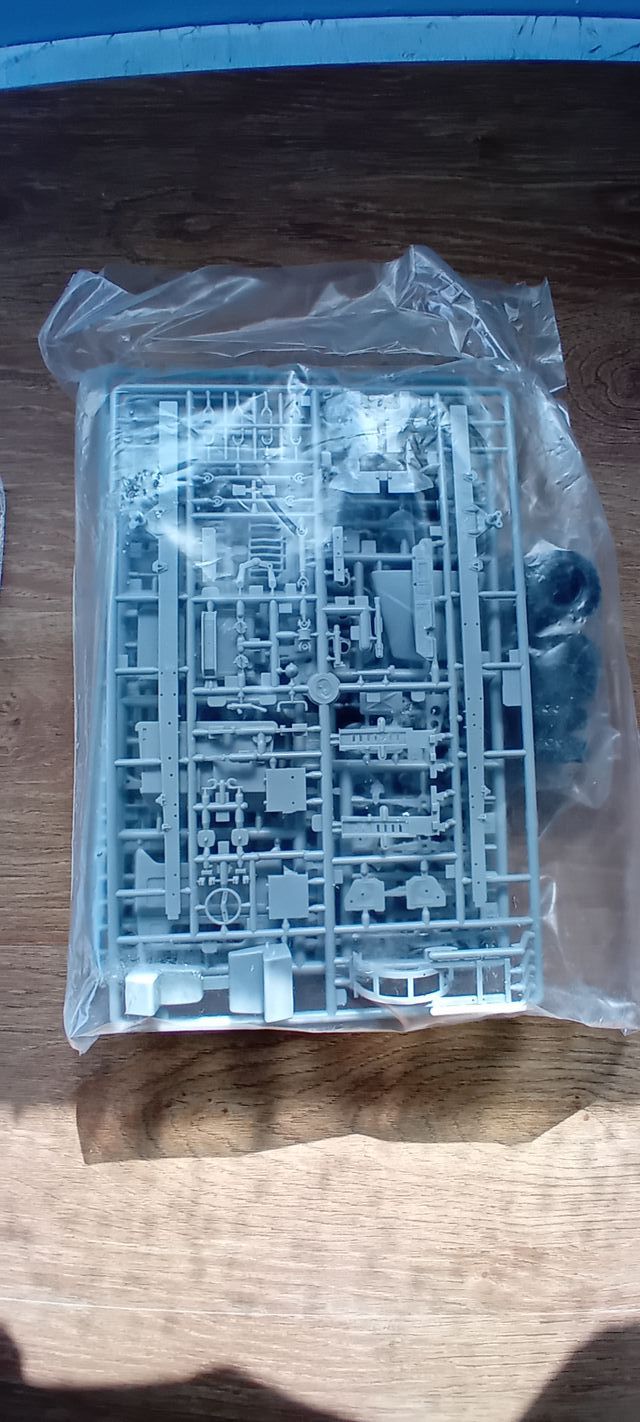 Modellino ICM 35322 DDR Ural 4320