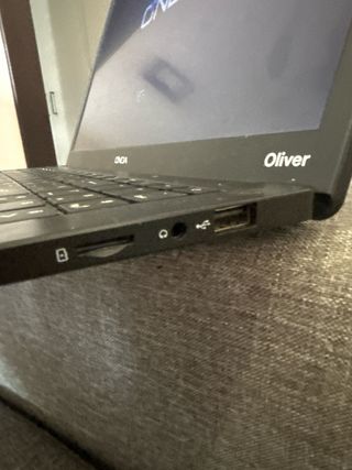 Notebook ONDA nero usato
