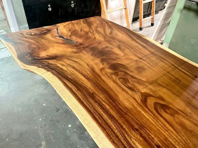 Mesa de madera Suar - 3,06 metros
