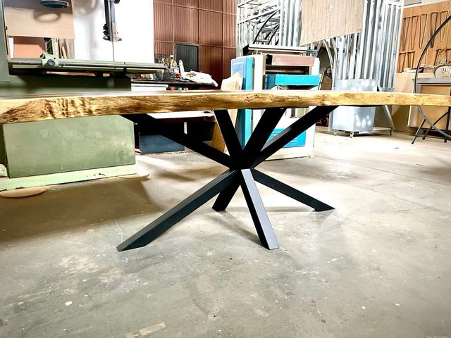 Mesa de madera Suar - 3,06 metros