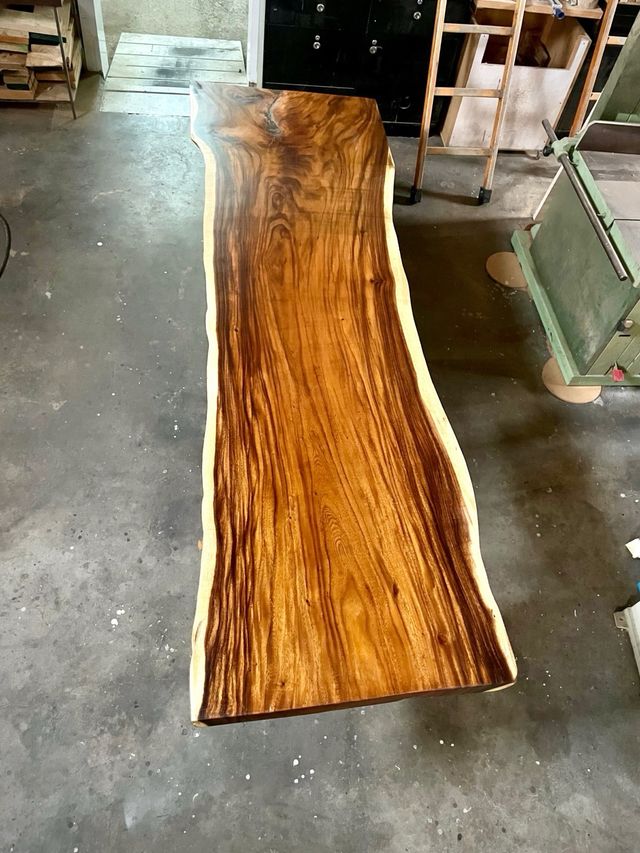 Mesa de madera Suar - 3,06 metros