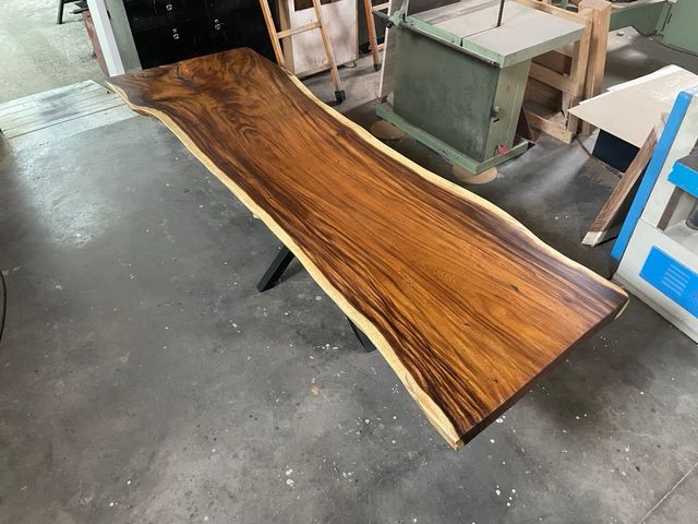 Mesa de madera Suar - 3,06 metros