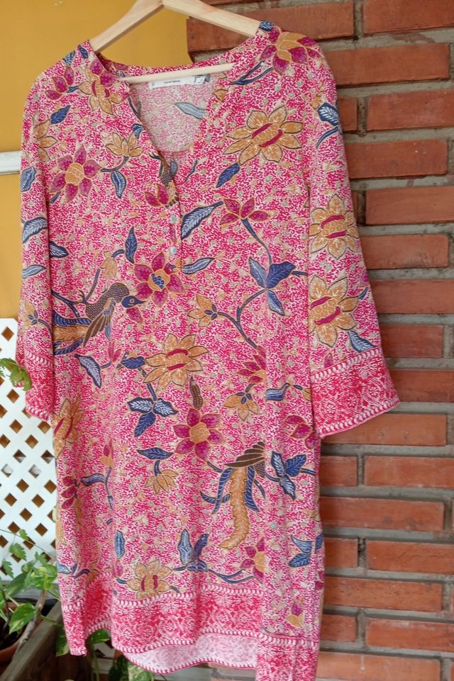 Vestido estampado verano,  90 largo, 58 sisa.