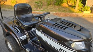 Tractor cortacésped MTD hidrostático