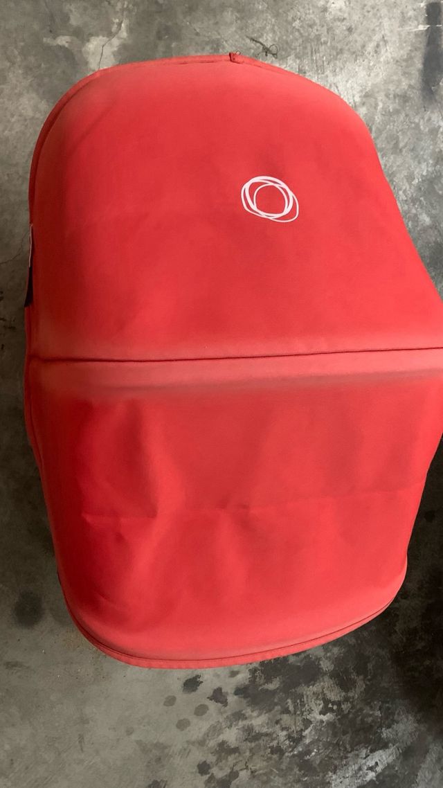 Cochecito Bugaboo rojo