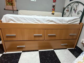Cama nido con cajones. Colchones incluidos.