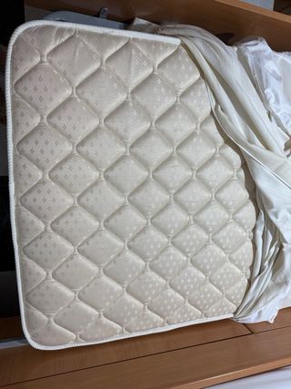 Cama nido con cajones. Colchones incluidos.