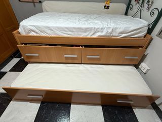Cama nido con cajones. Colchones incluidos.