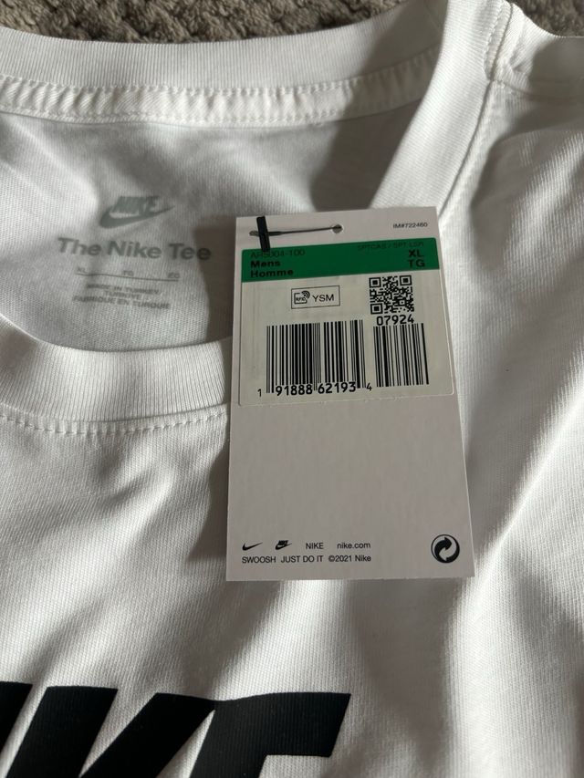 Camiseta Nike blanca 