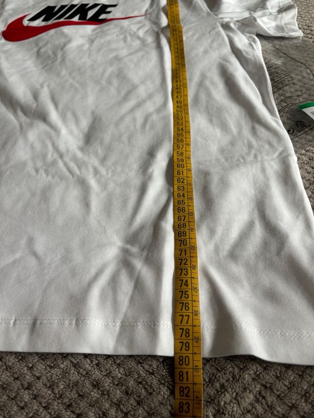 Camiseta Nike blanca 