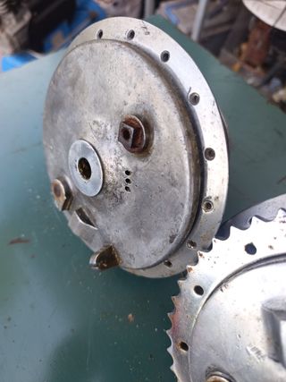 Bujes rueda Montesa Brio 82