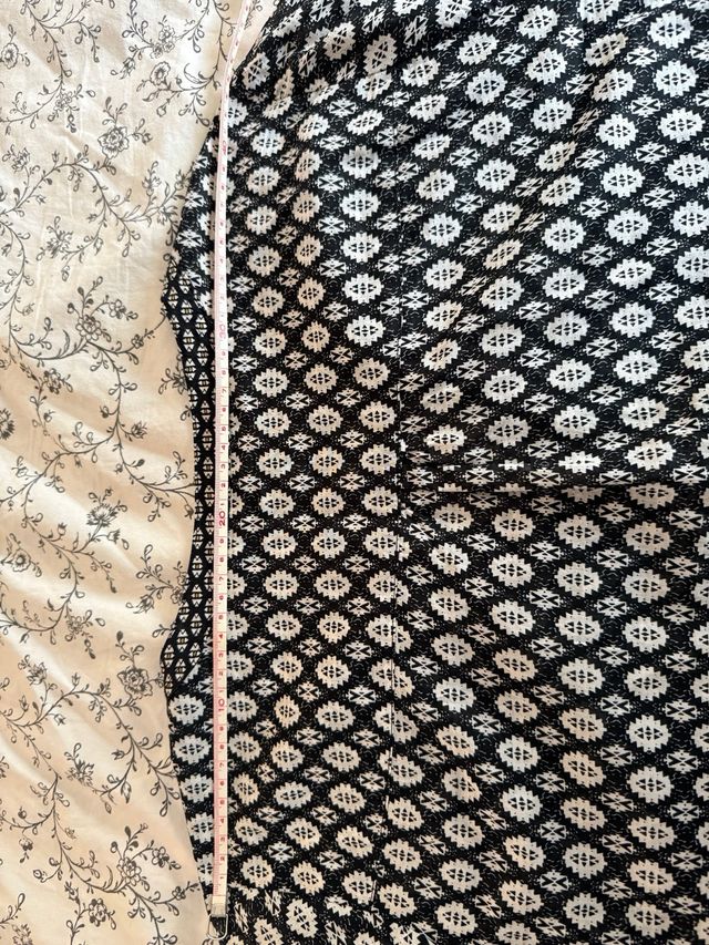 Blusa negra y blanca T48 (4XL)