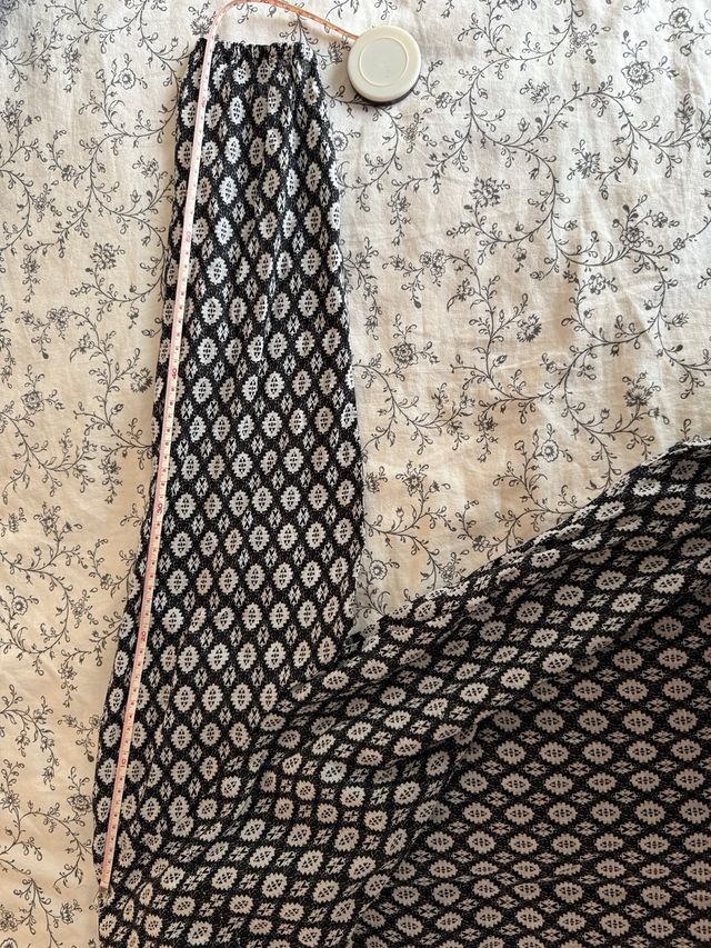 Blusa negra y blanca T48 (4XL)