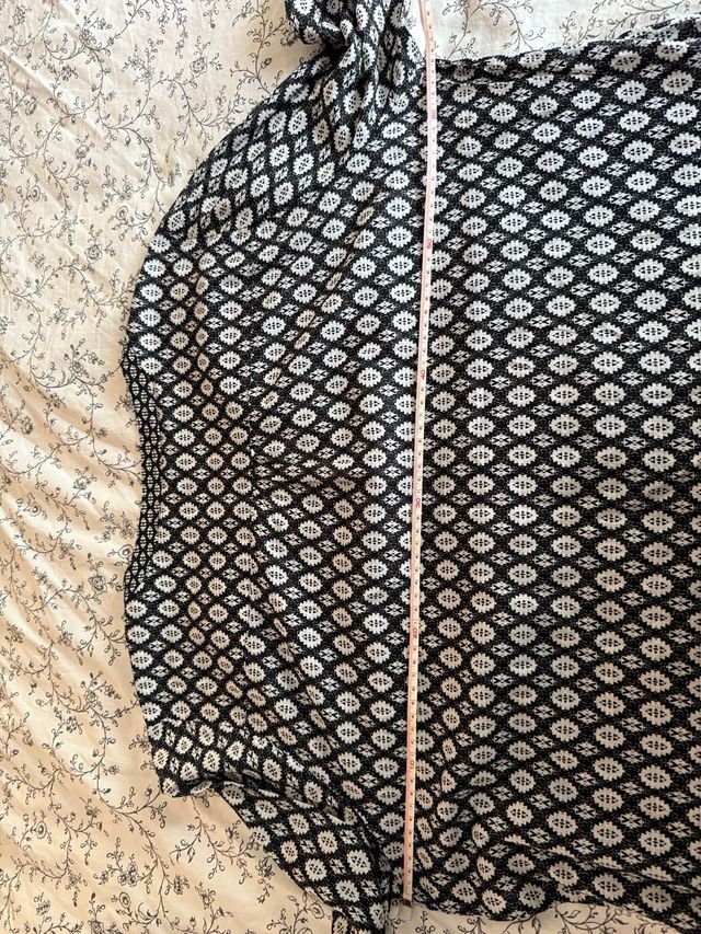 Blusa negra y blanca T48 (4XL)