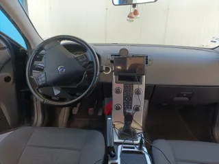 Volvo V50 D4 177cv. 2012