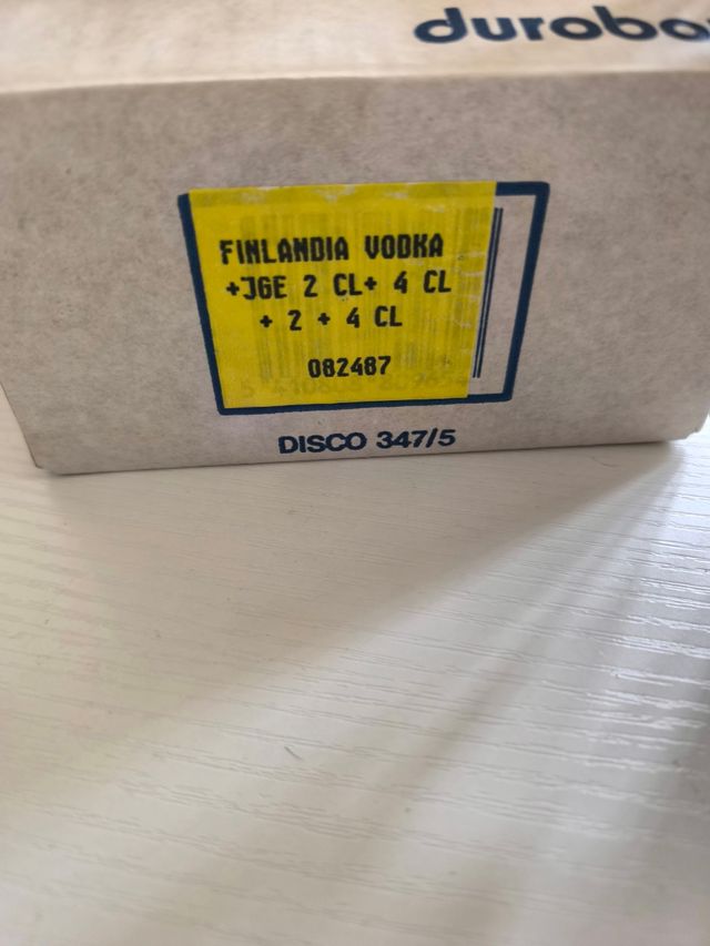 12 Vasos chupitos Finlandia