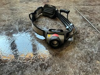 Linterna frontal LED 300 lumens