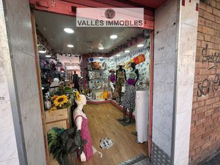 Local comercial en venta en Artigas - Llefià en Badalona