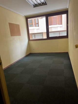 Oficina en venta en Centro en Vitoria-Gasteiz