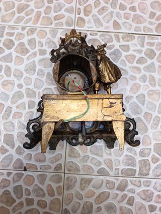 Reloj bronce antiguo