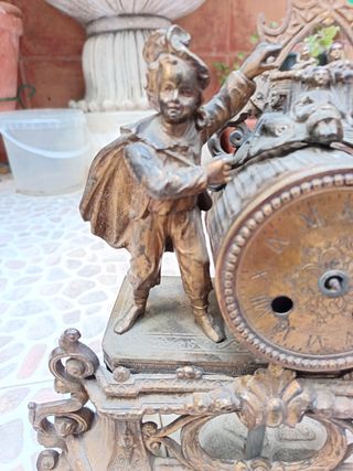 Reloj bronce antiguo