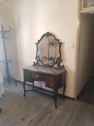 Dormitorio completo madera tallada, casi 100 años