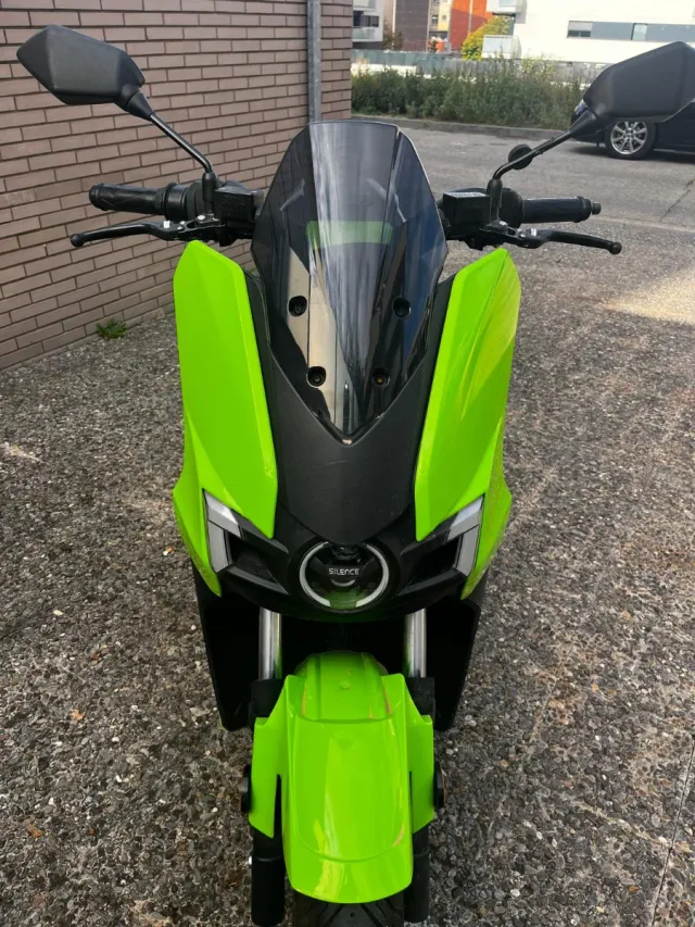 Scooter eléctrico SILENCE S01