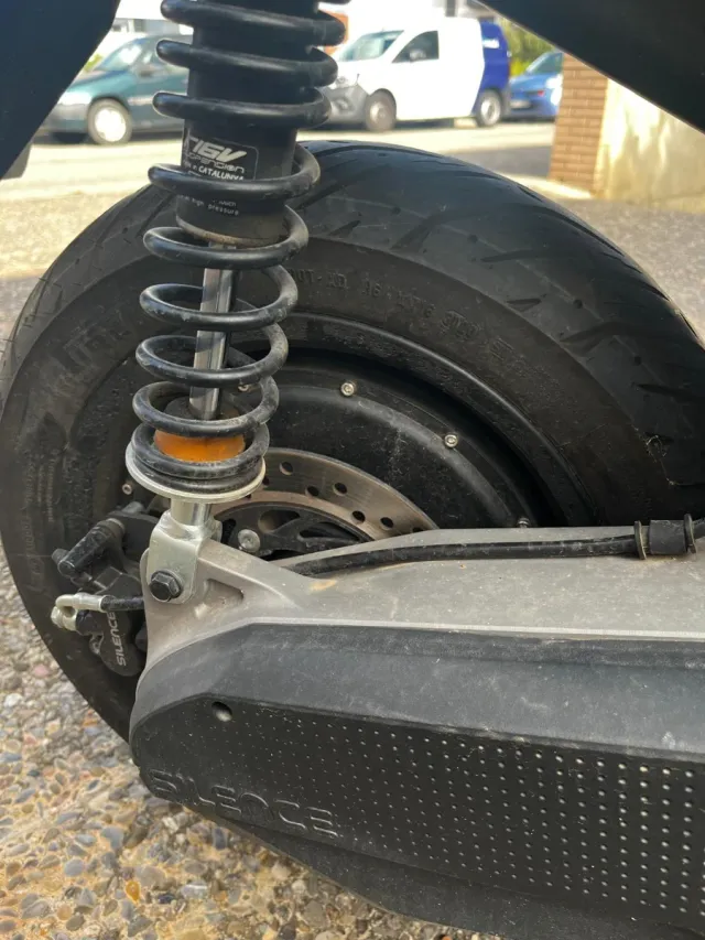 Scooter eléctrico SILENCE S01