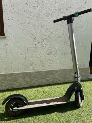 Patinete eléctrico Bongo seminuevo