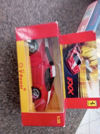 4 Macchinine Ferrari 1:38 V-Power