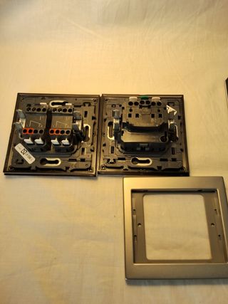 Interruptor y enchufes eléctricos