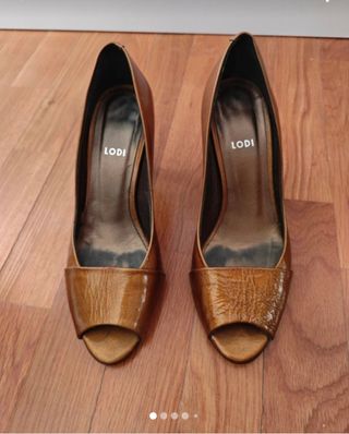 Zapatos Lodi dorados