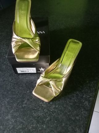 Sandali eleganti oro