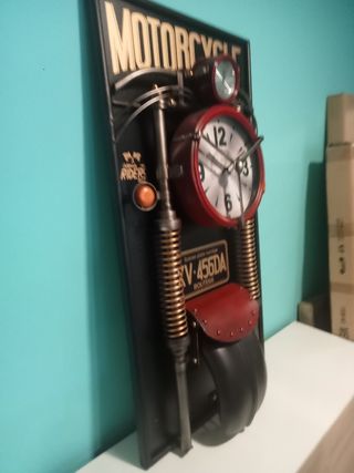 NUEVO RELOJ MOTO RETRO