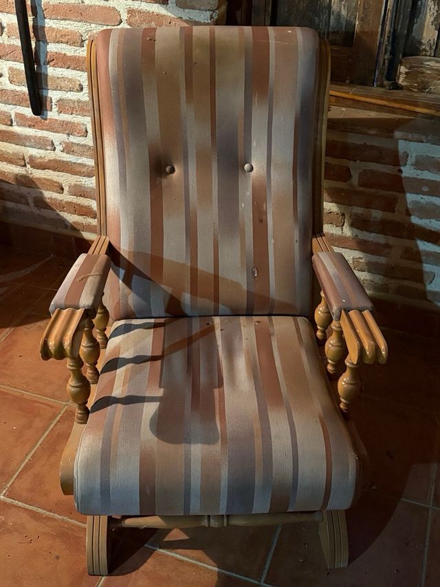 Mecedoras antiguas de madera