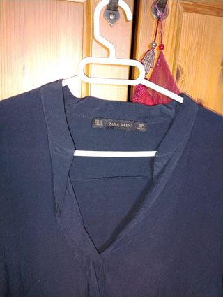 Camisa Zara azul - Talla S
También da la talla M.