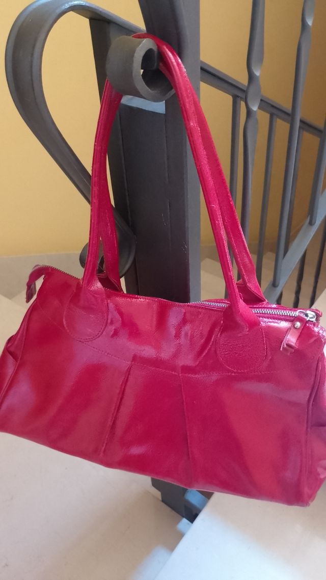 Borsa a tracolla rossa in vernice