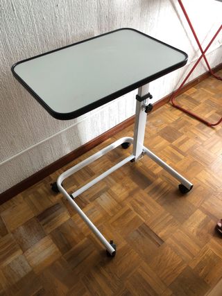 Cama articulada eléctrica, mesa aux.almoha+sabanas
