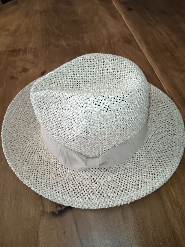 Cappello estivo beige taglia 56