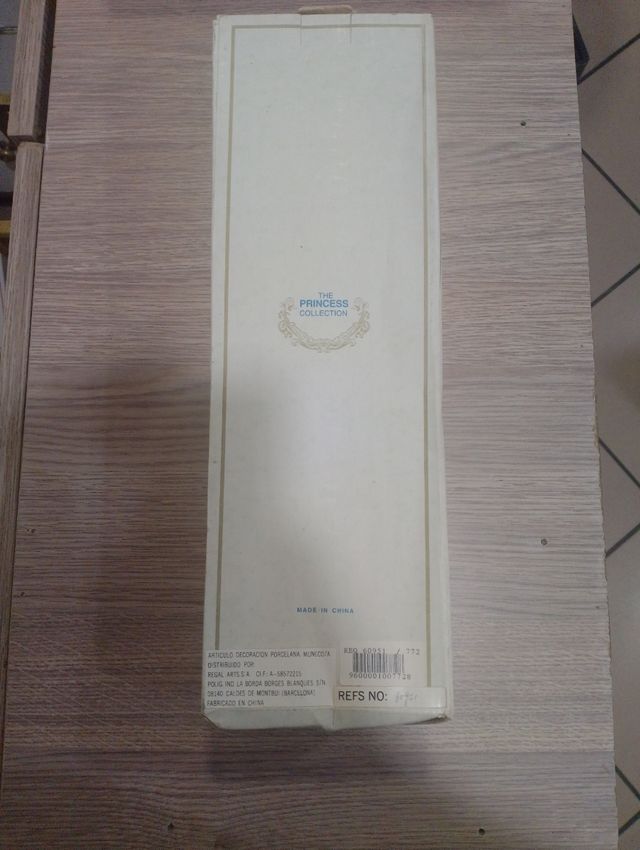 Muñeca porcelana Princesa