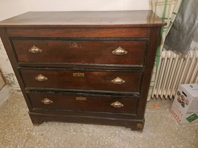 Comodino antico in legno