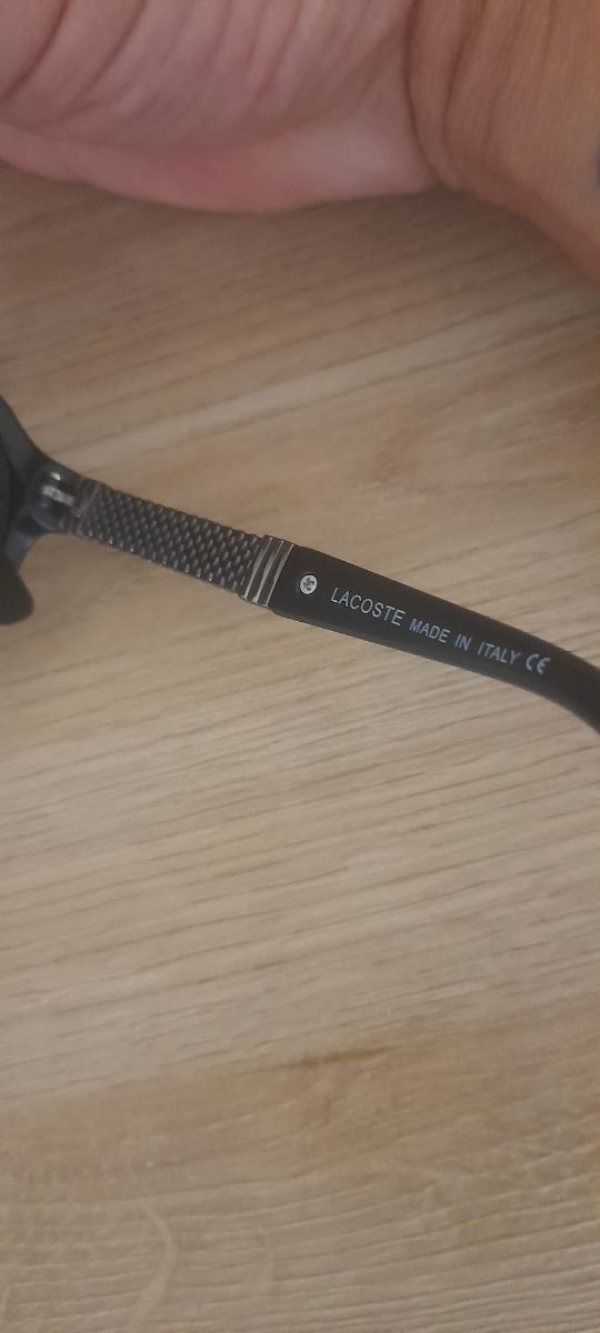 Occhiali Lacoste neri