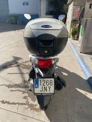 Scooter Sym Symphony 125 SR blanco