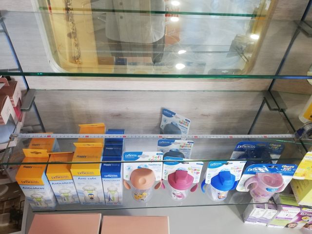 Estanterías de cristal: 41 unidades