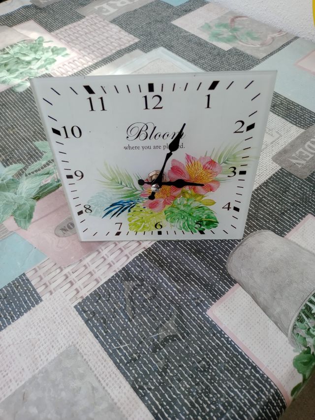 Orologio da tavolo floreale