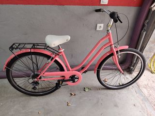 Bicicleta clásica rosa