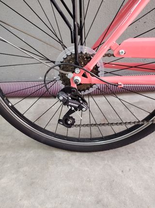 Bicicleta clásica rosa