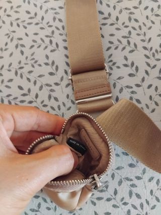 Prada Re-Edition 2005 Beige