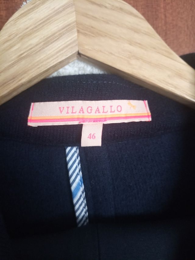 Chaqueta azul marino corta